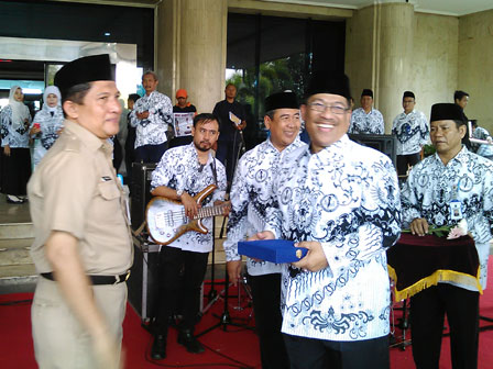 Pencarian PGRI Luwu - Persatuan Guru Republik Indonesia Cabang Luwu